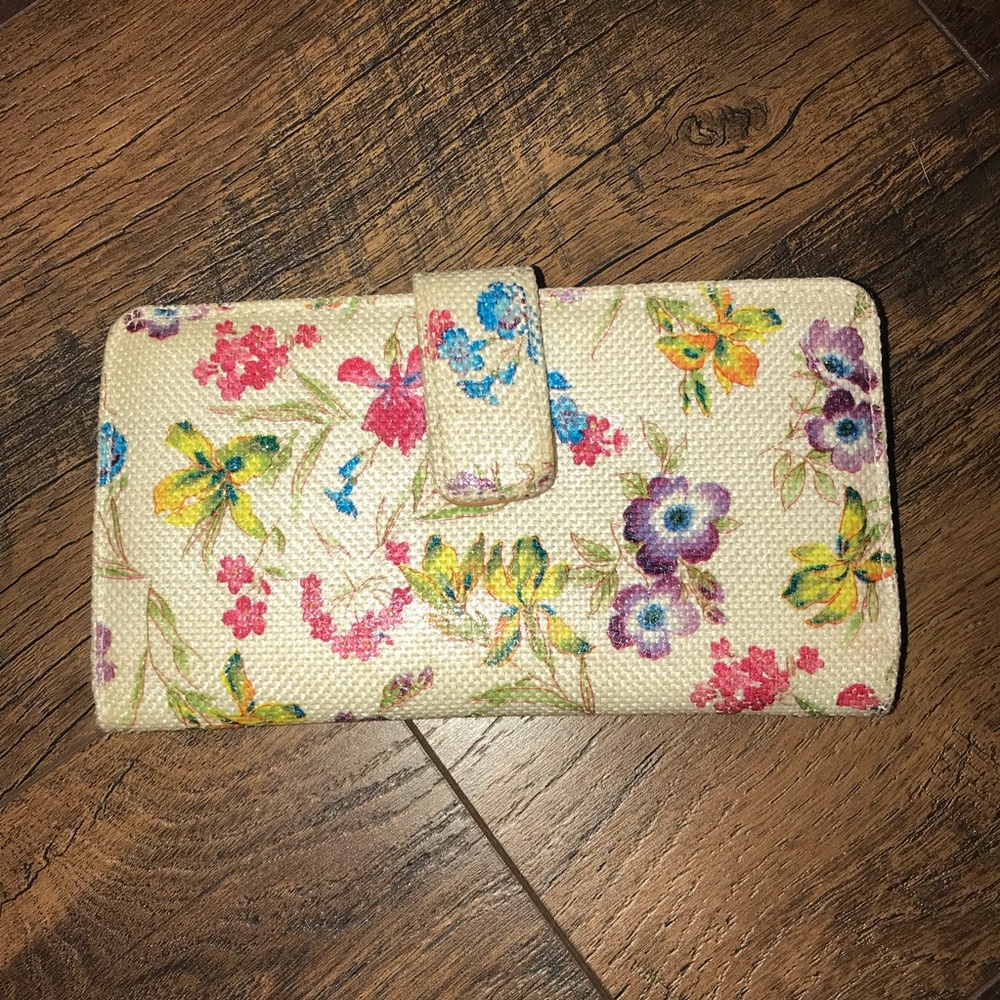 NWOT Floral Wallet